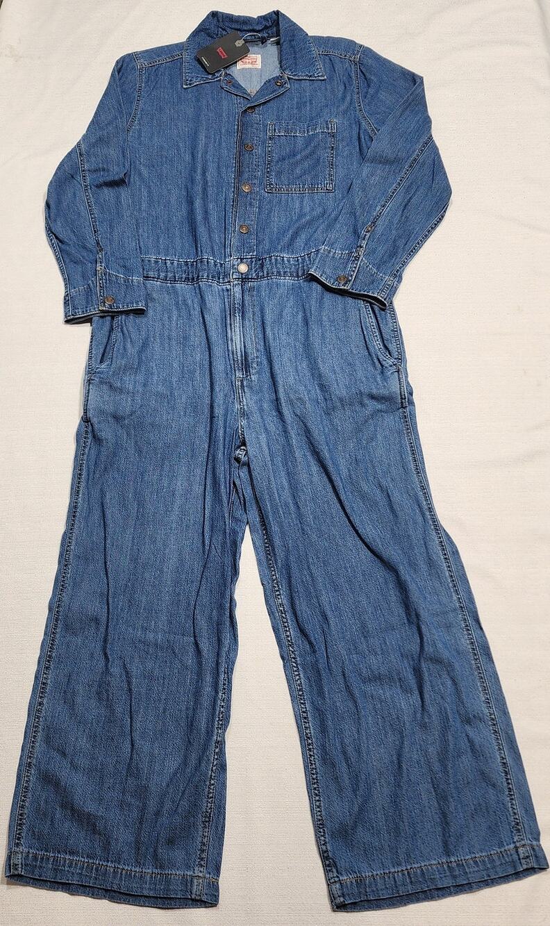 Levi's women's jumpsuit Large long sleeve